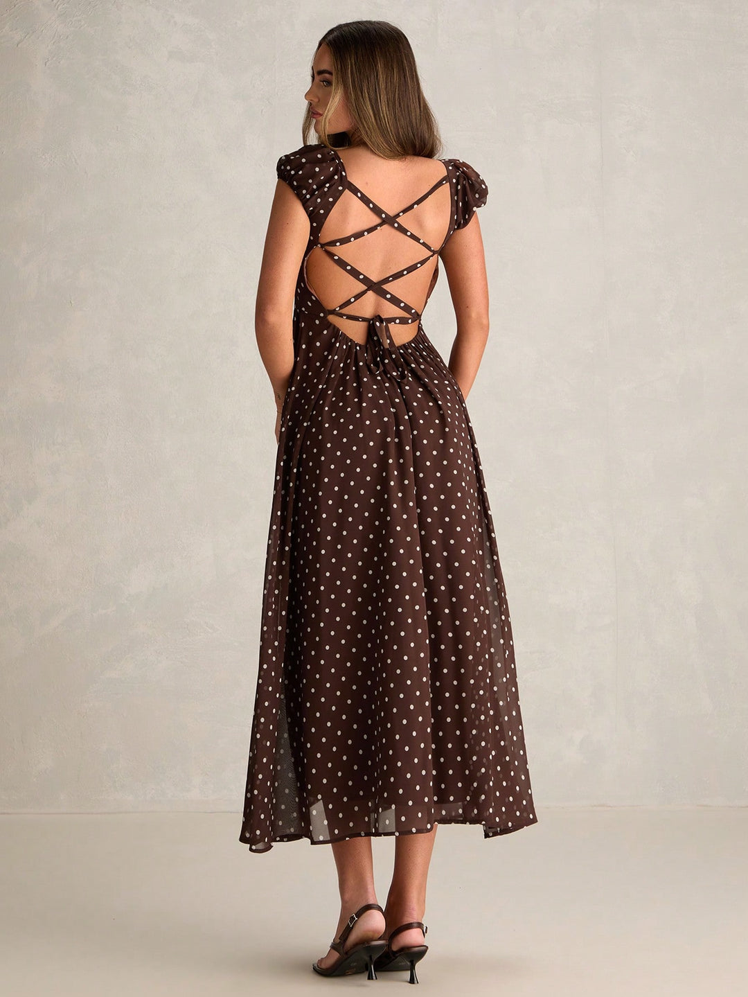 SHEIN Maxi ruha, barna