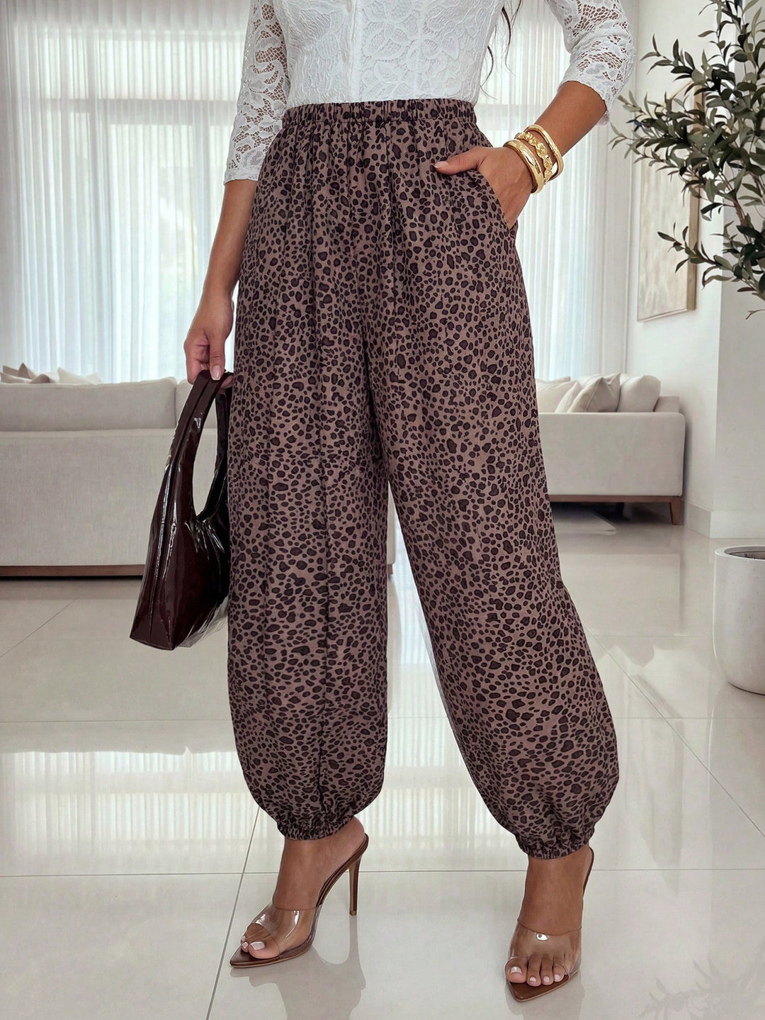 Pantaloni SHEIN, maro