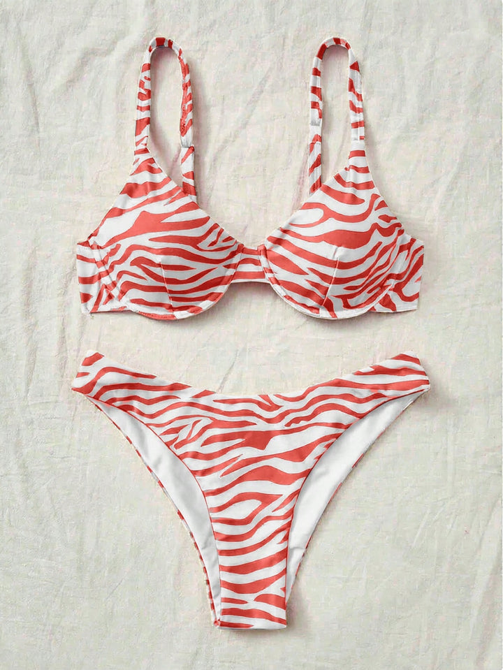 Set bikini SHEIN, roz