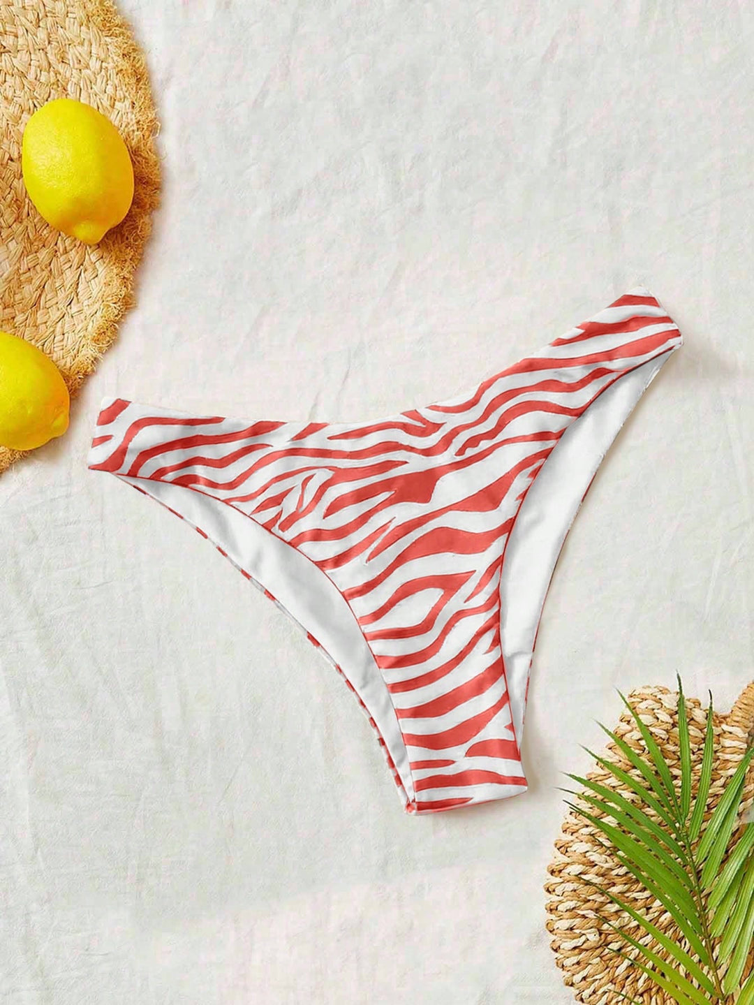 Set bikini SHEIN, roz