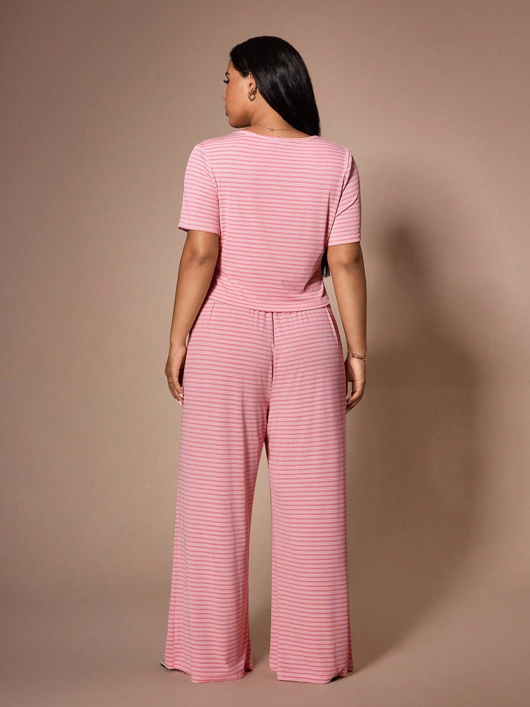 Set pijamale SHEIN, roz