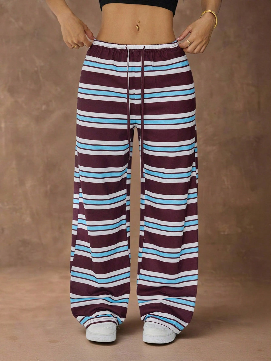 Pantaloni SHEIN, maro