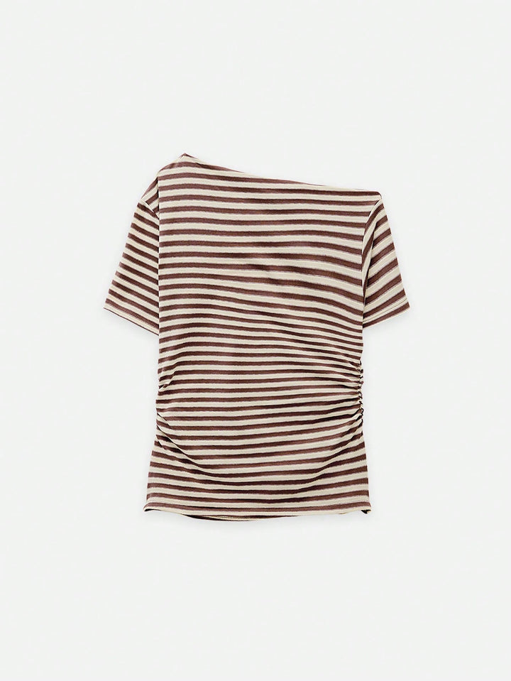 Tricou SHEIN, maro