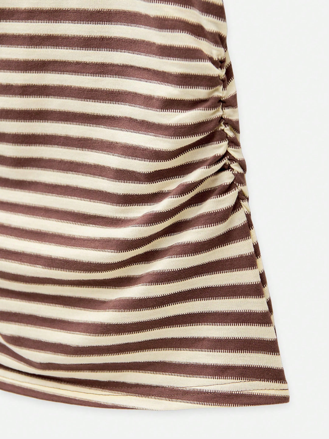Tricou SHEIN, maro