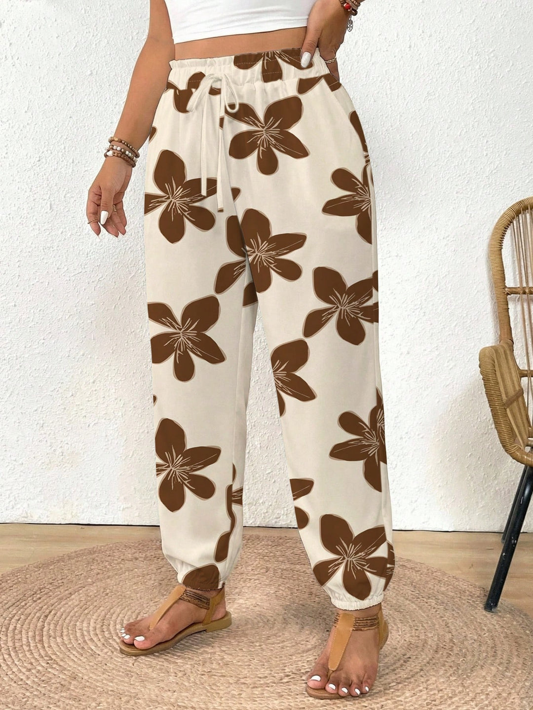 Pantaloni SHEIN, mix culori