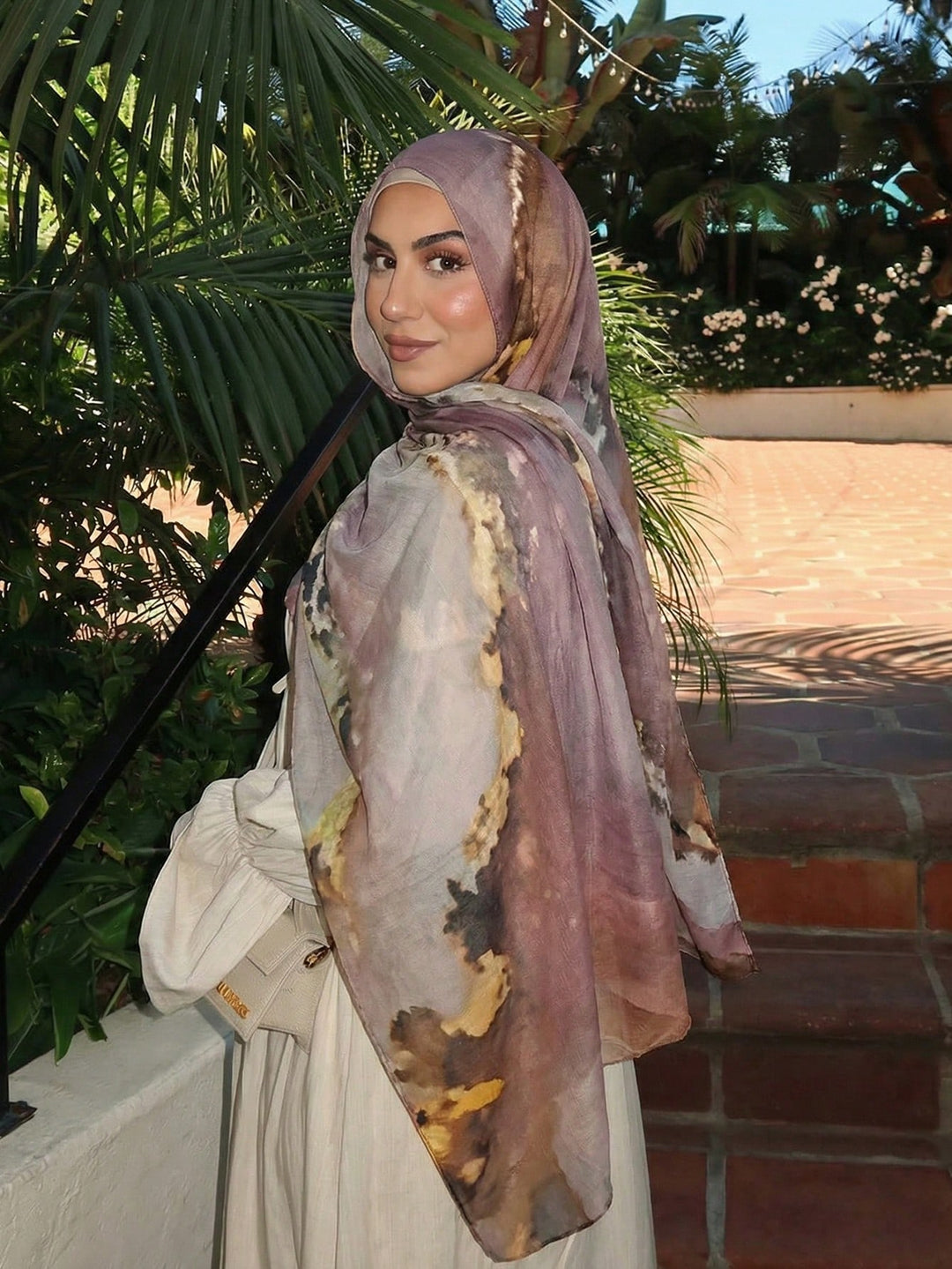 Hijab SHEIN, mov