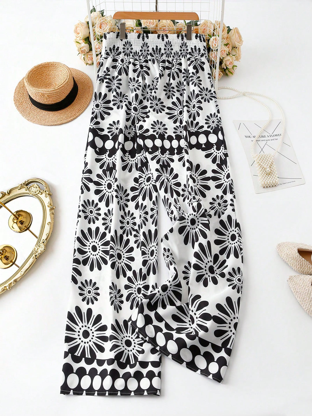 Pantaloni SHEIN, negru