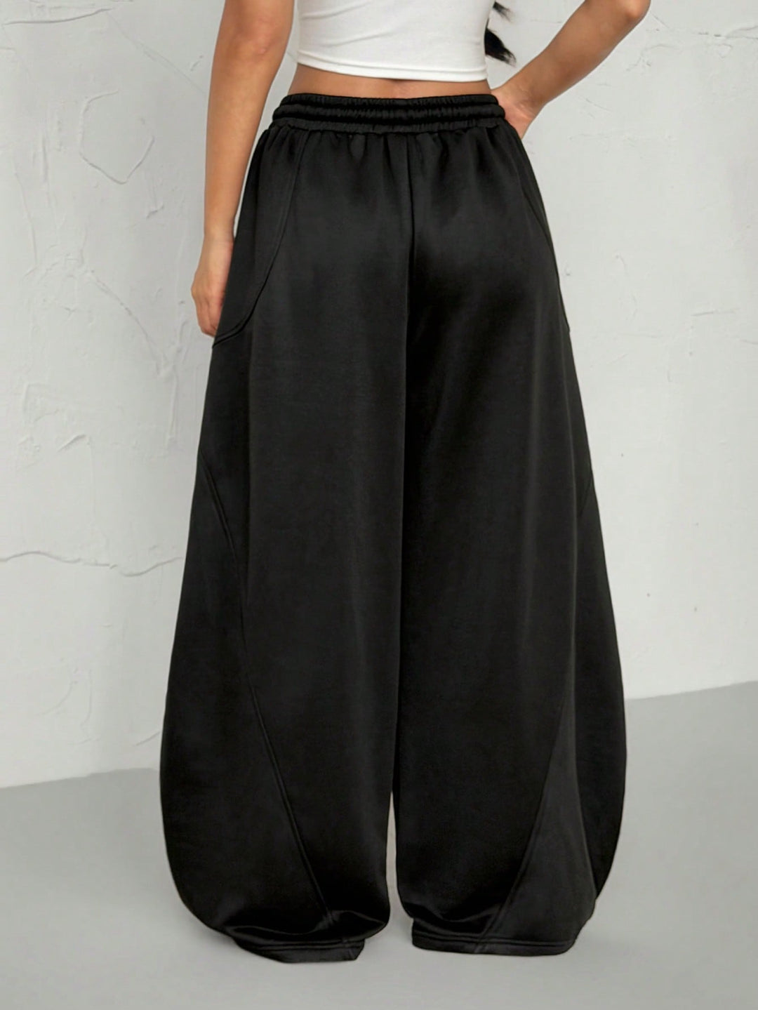 Pantaloni SHEIN, negru