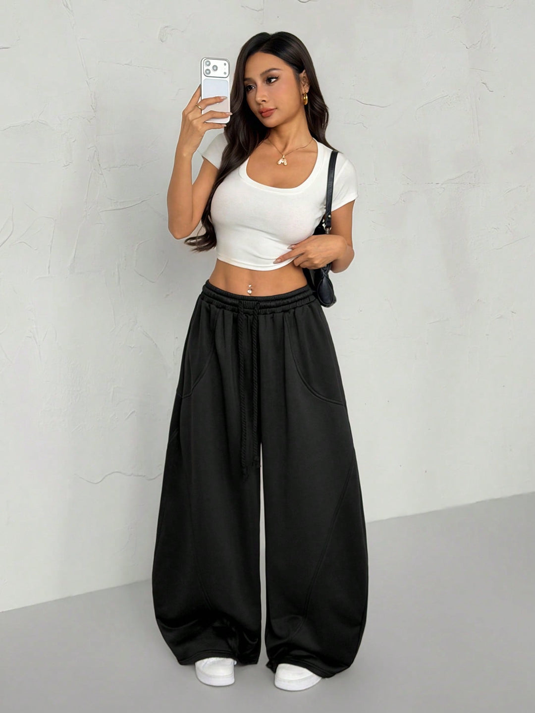 Pantaloni SHEIN, negru