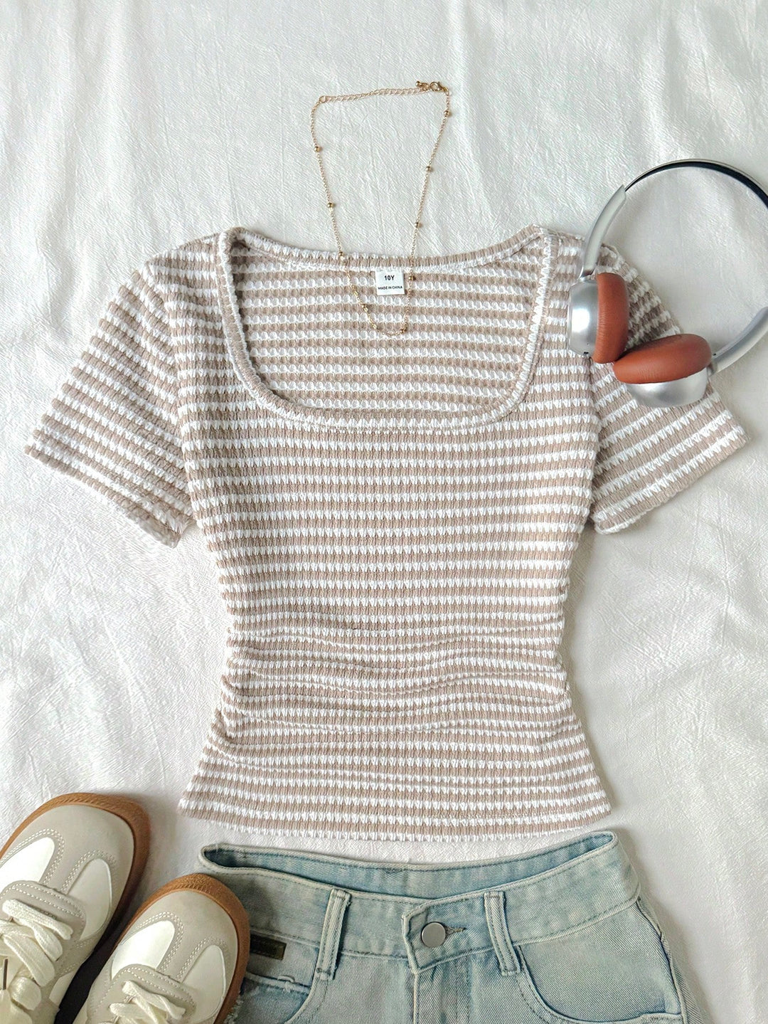 Tricou SHEIN, maro