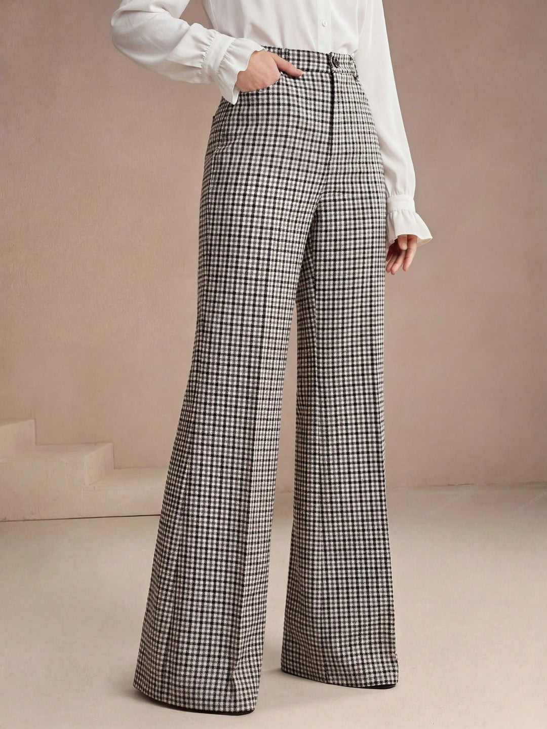 Pantalon SHEIN, maro