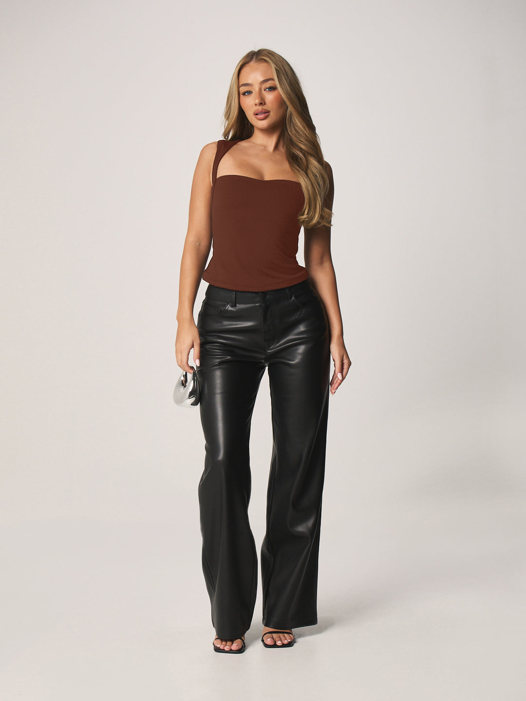 Tricou SHEIN, maro