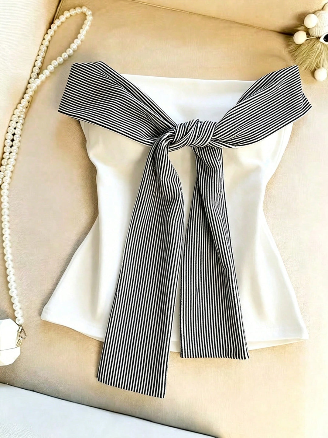 Top SHEIN, alb