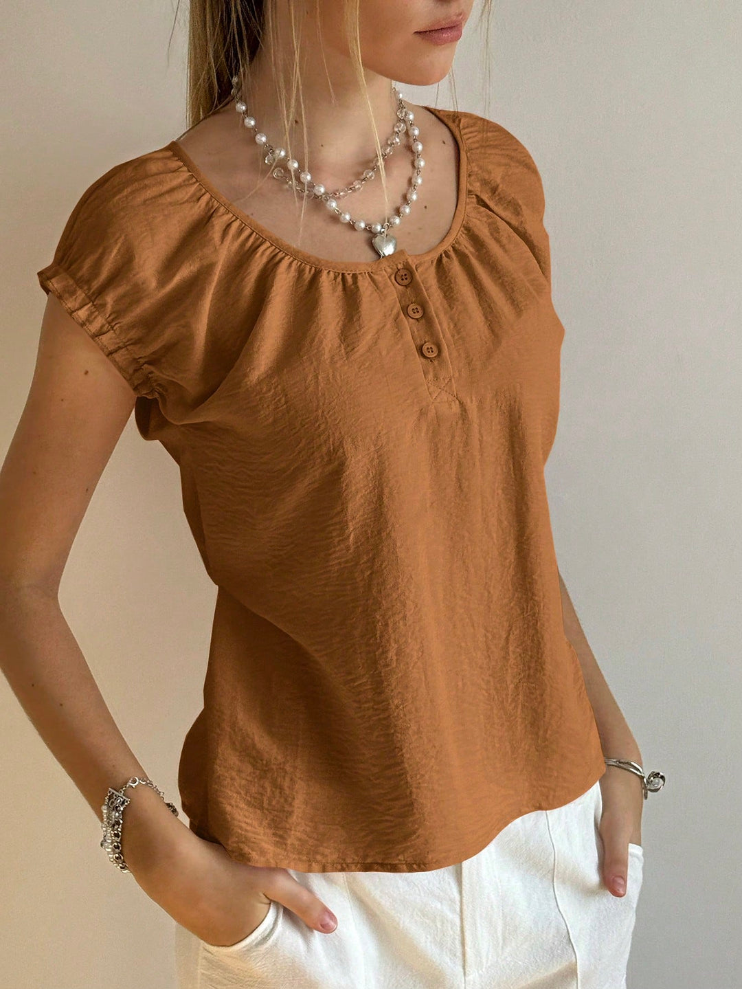Tricou SHEIN, maro