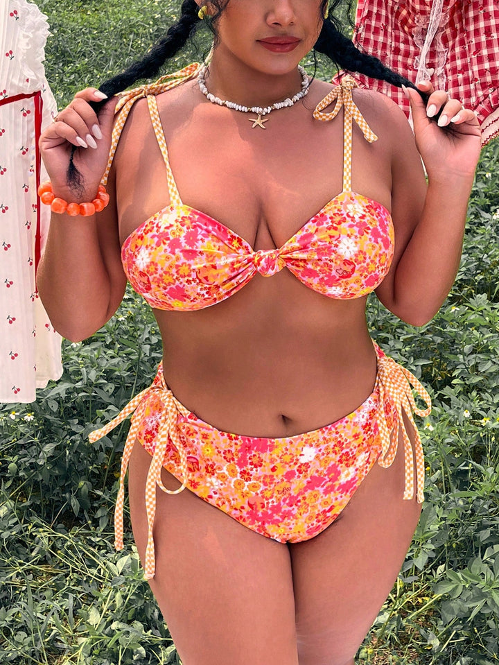 Set bikini de baie SHEIN, mix culori