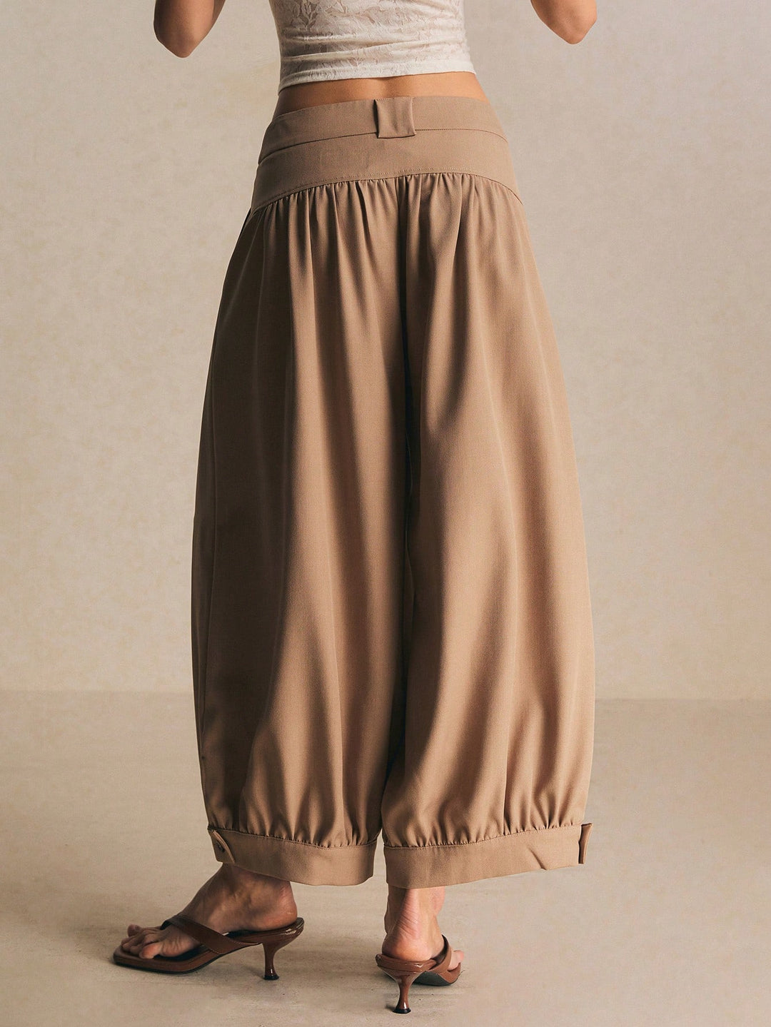 Pantaloni SHEIN, kaki
