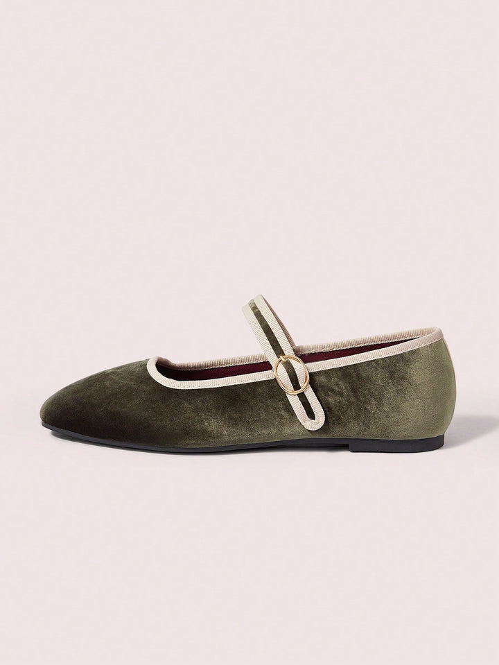 Balerini SHEIN, kaki