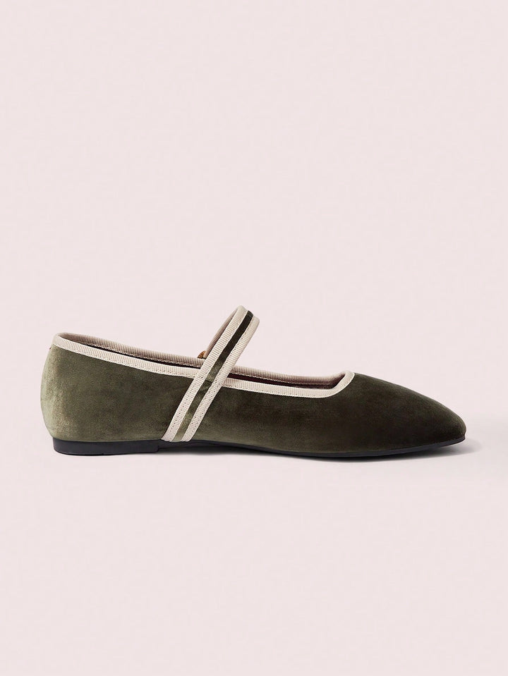 Balerini SHEIN, kaki