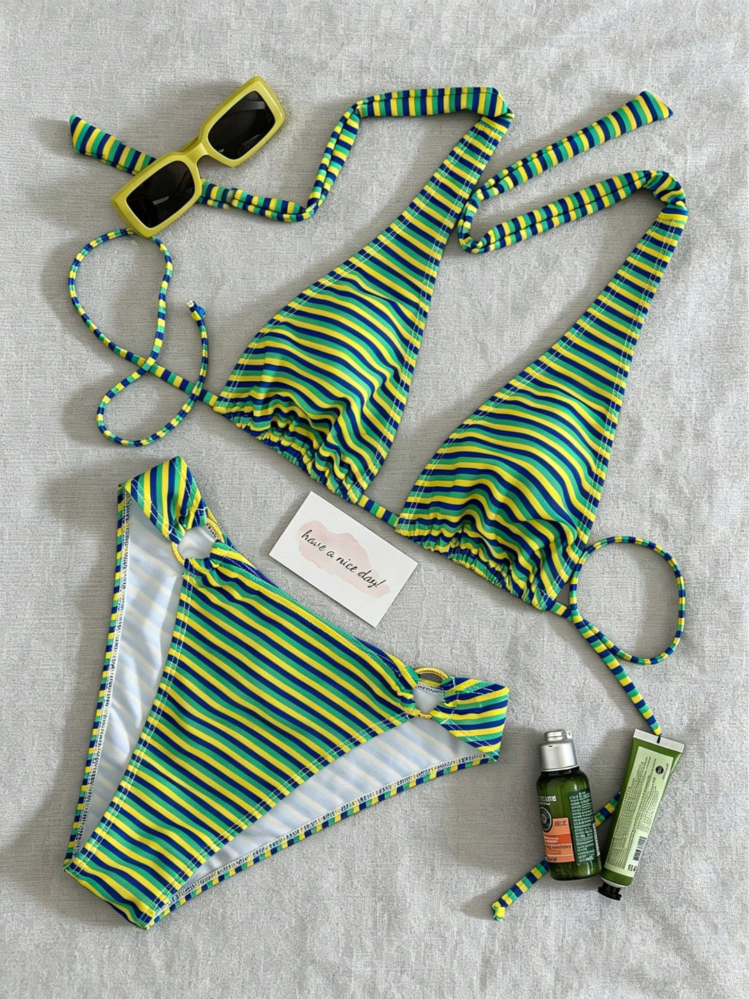 Set bikini SHEIN, mix culori