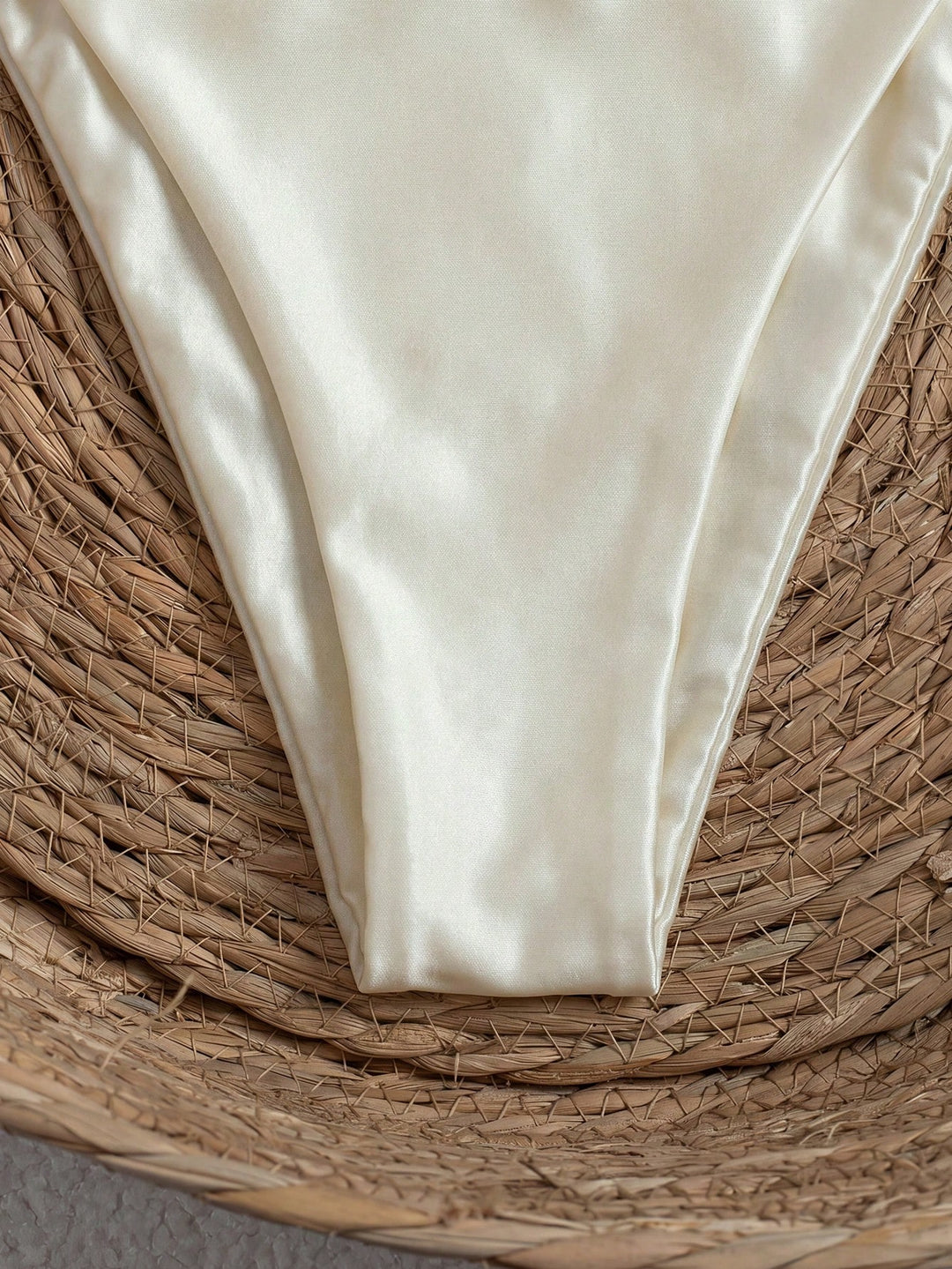Set bikini de baie SHEIN, bej