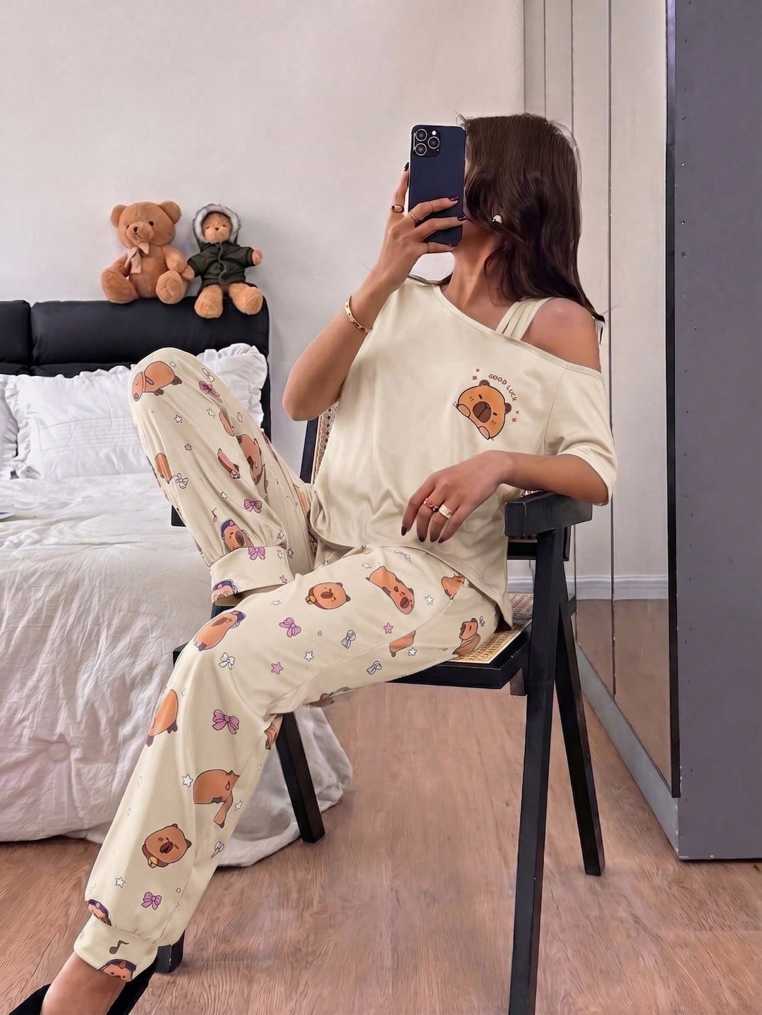 Pijama SHEIN, mix culori