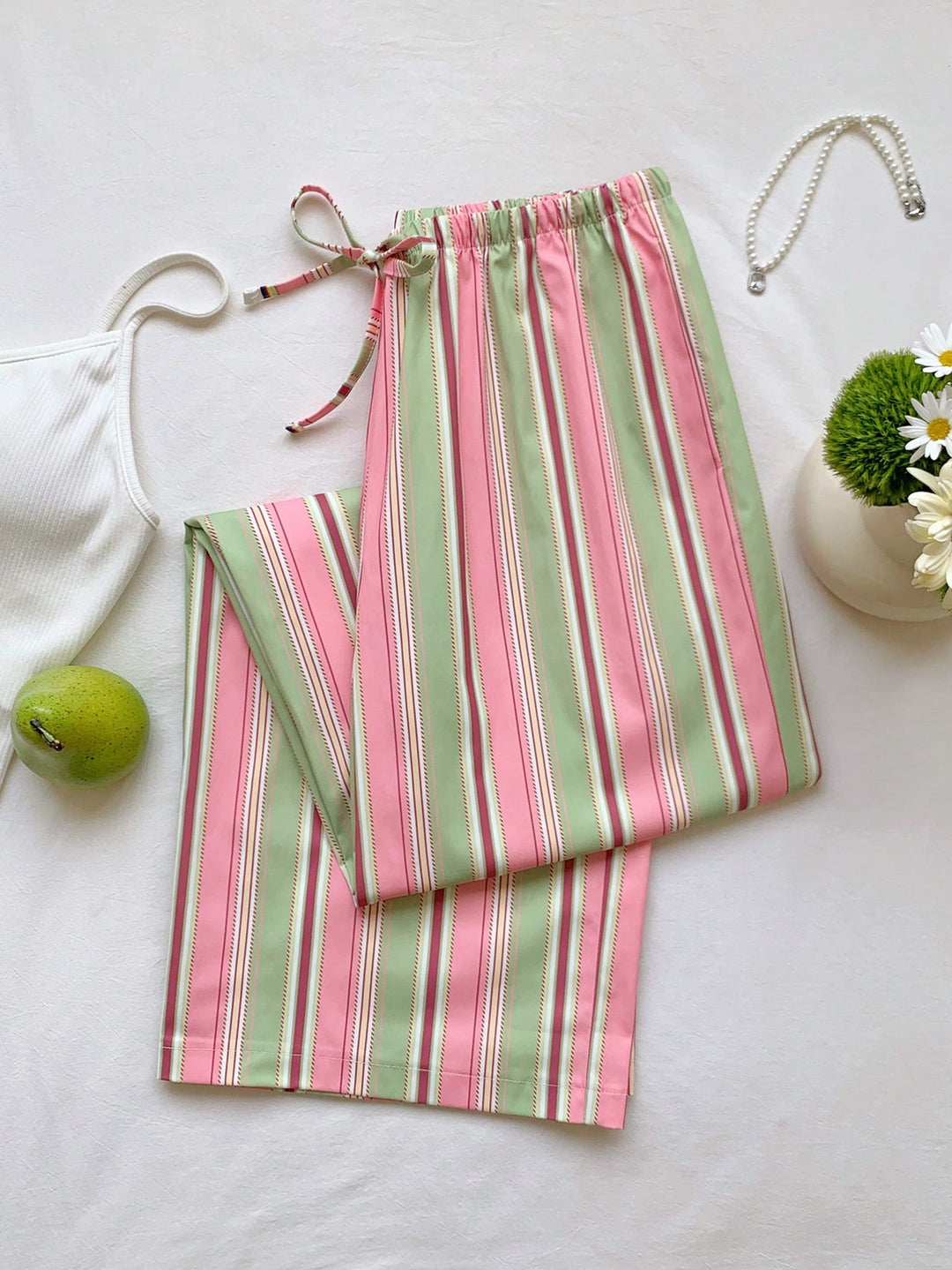 Pantaloni SHEIN, mix culori