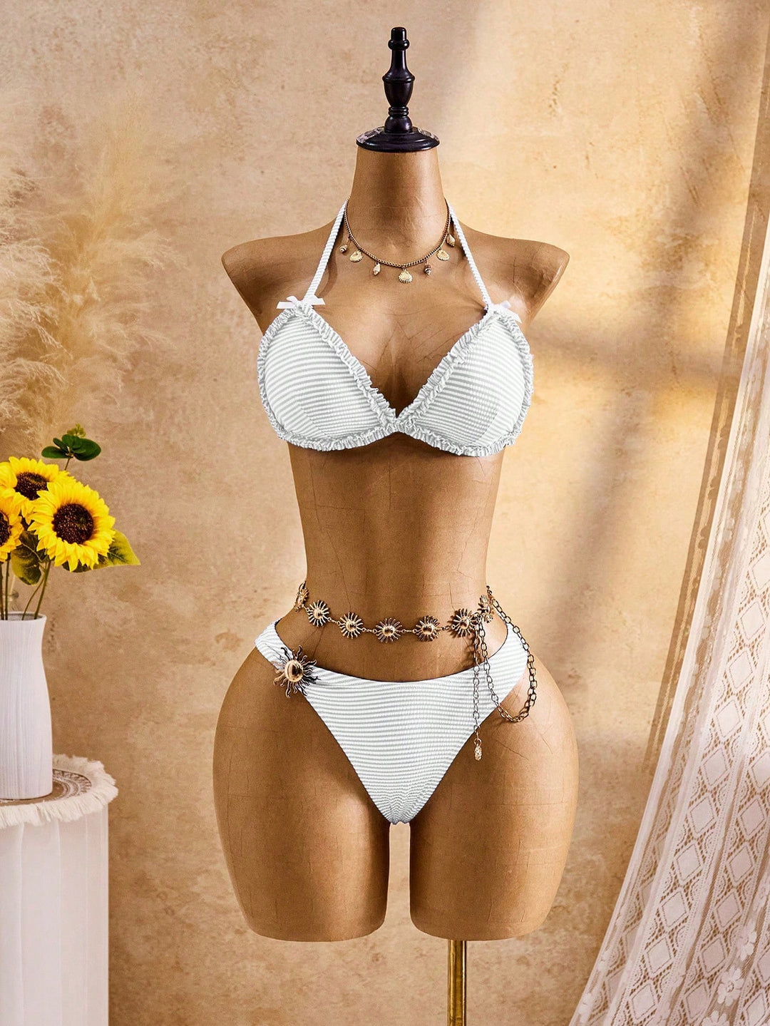 Set bikini SHEIN, alb