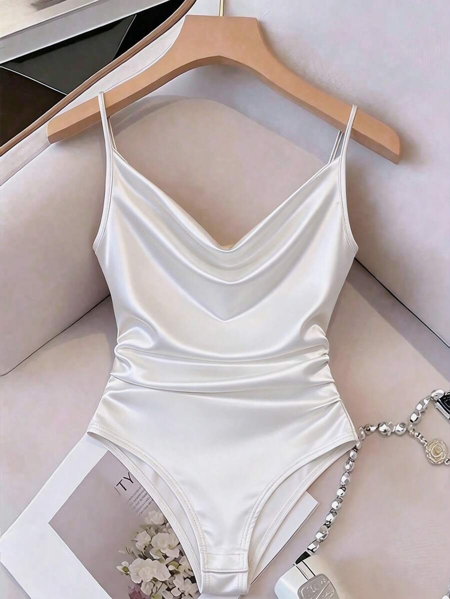 Body SHEIN, alb