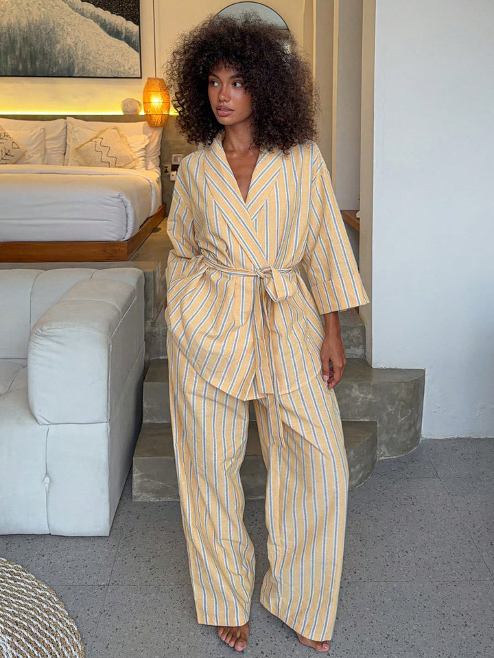 Pijama SHEIN, galben