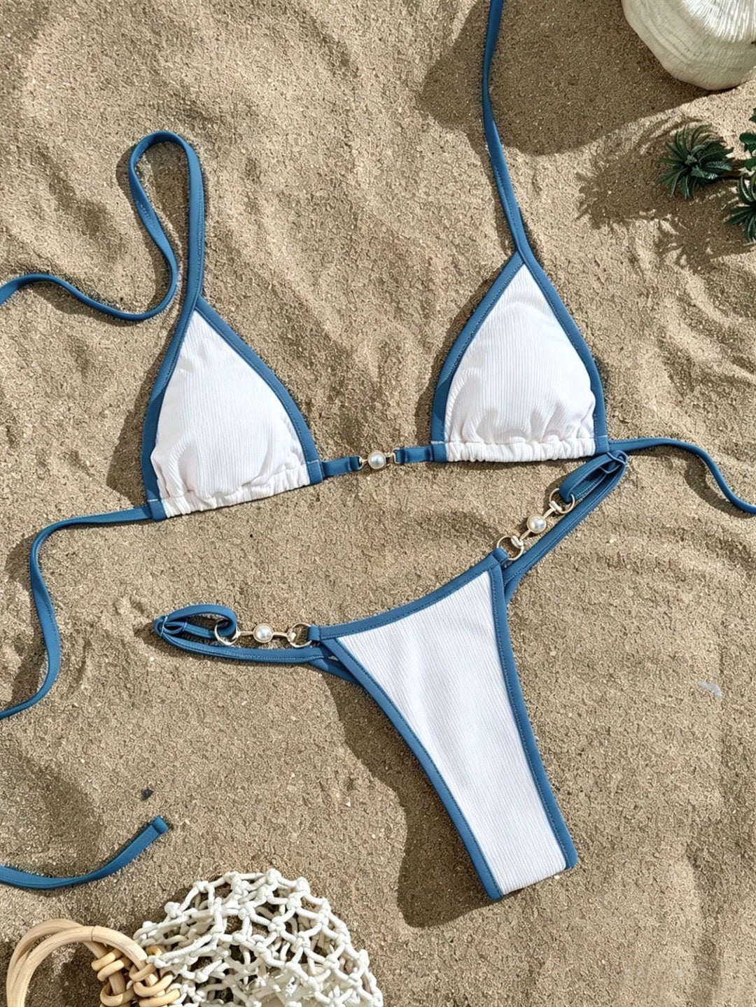 Set bikini SHEIN, alb