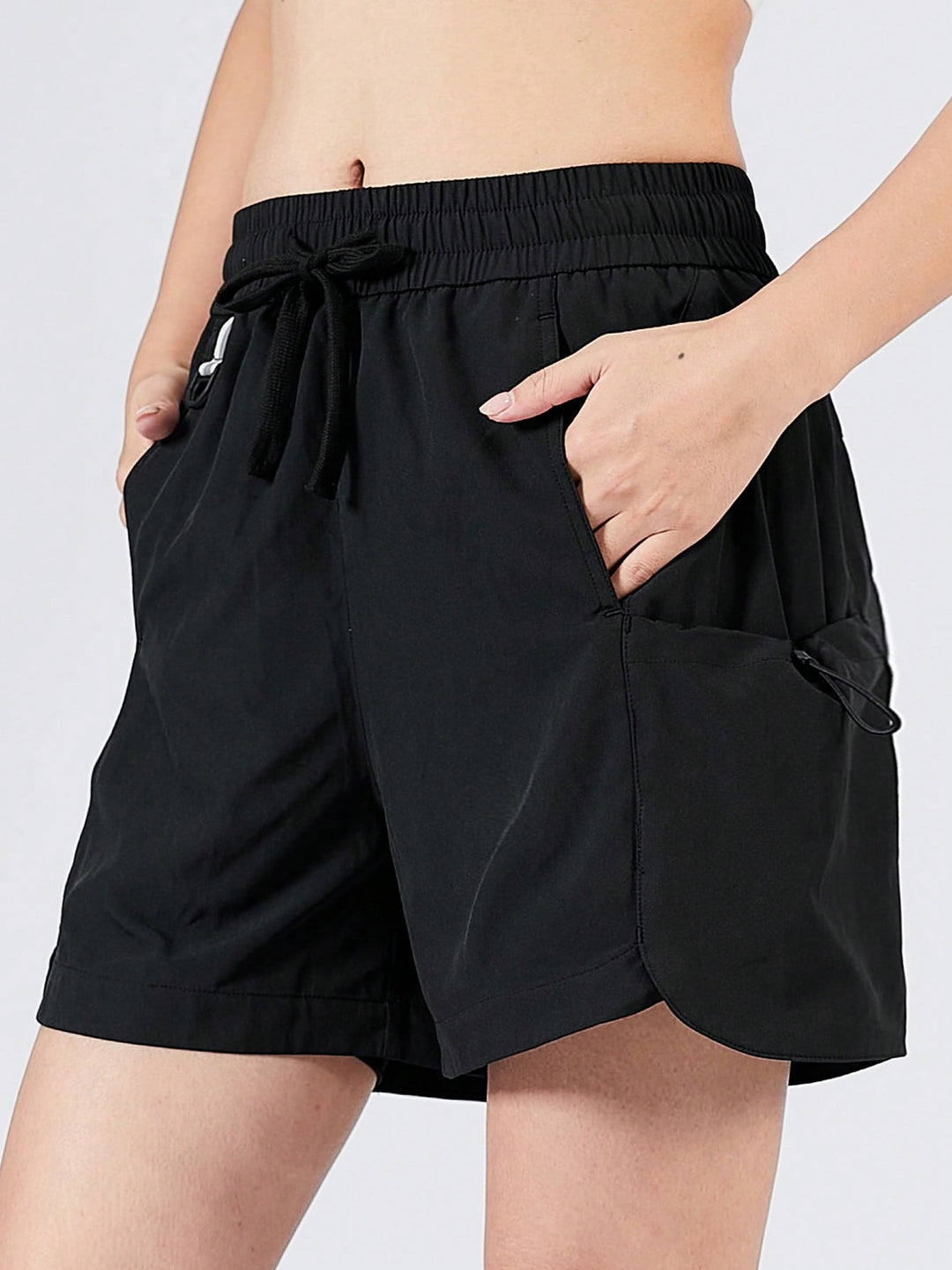 Pantaloni scurți SHEIN, negru