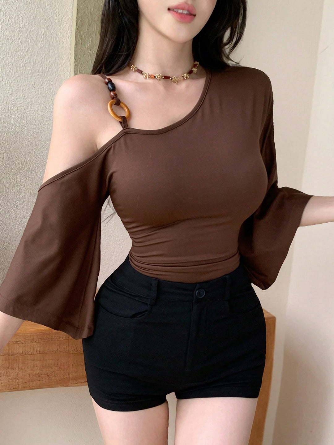 Tricou SHEIN, maro