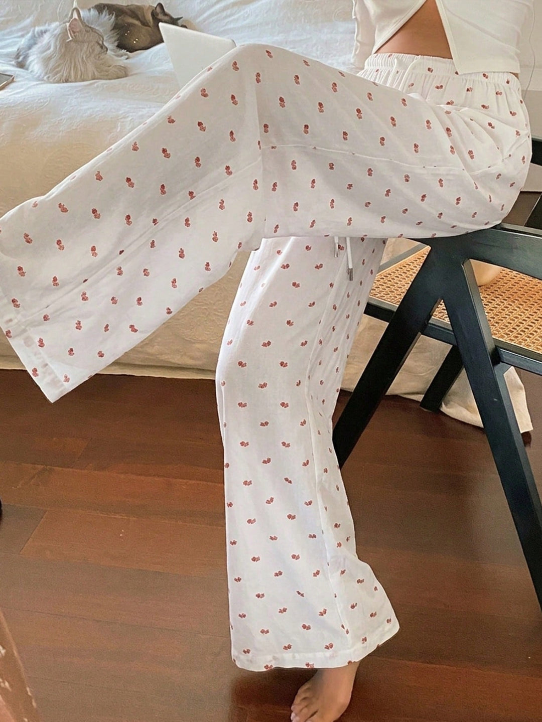 Pantaloni SHEIN, alb
