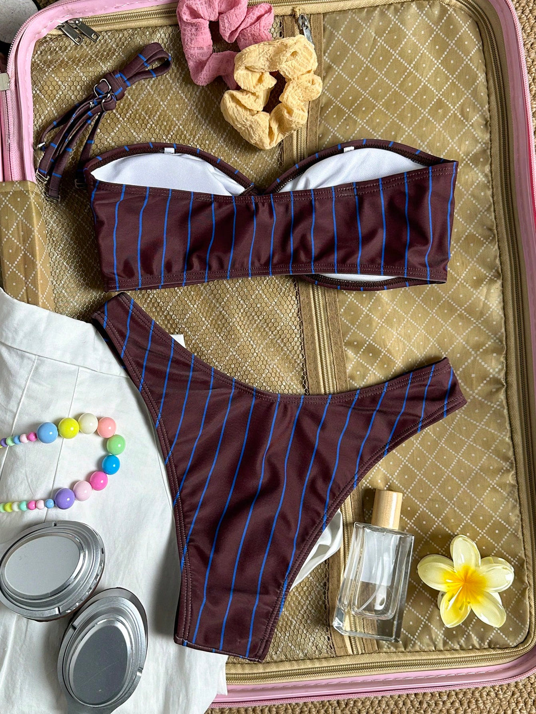 Set bikini SHEIN, maro