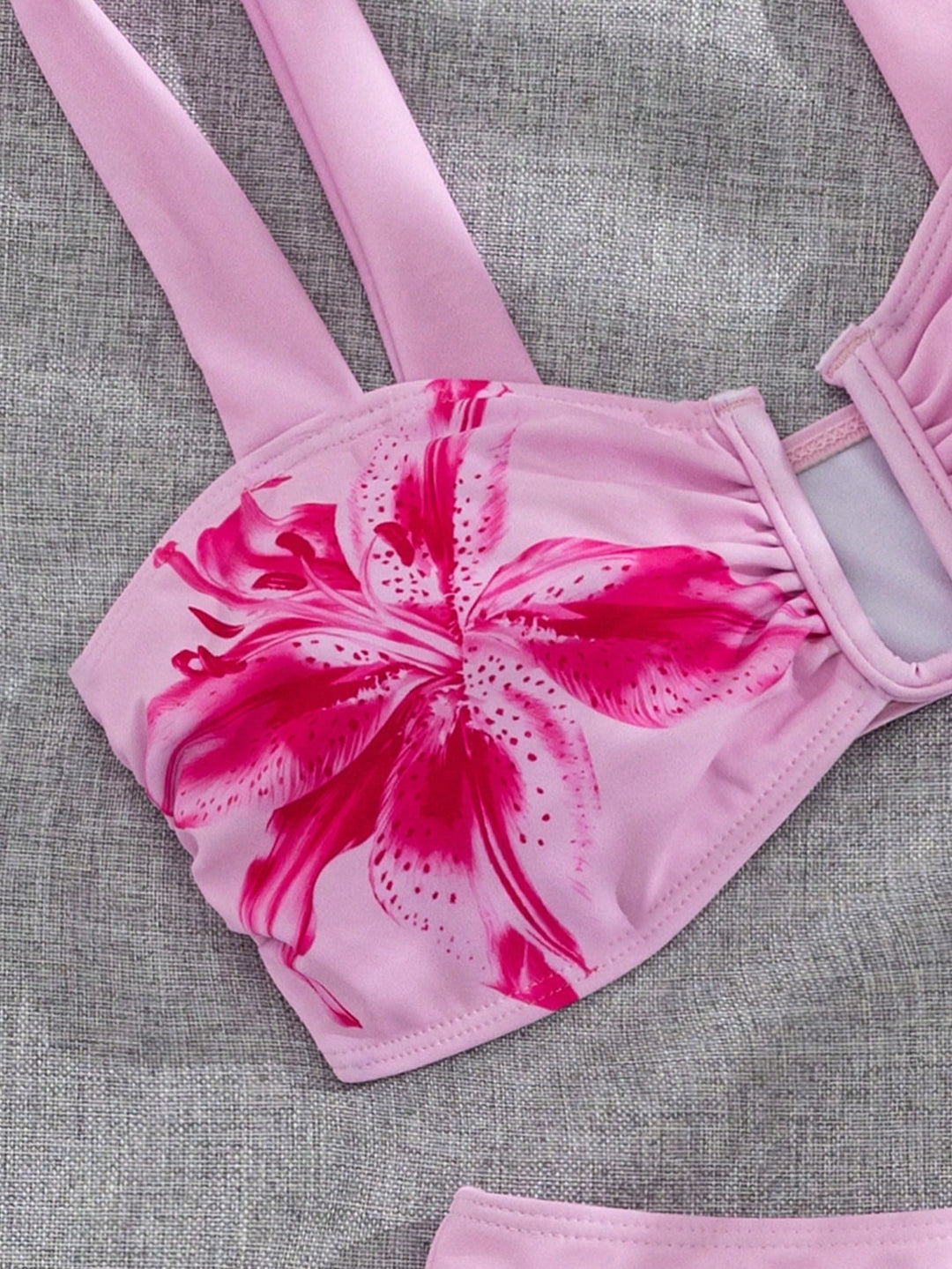 Set bikini SHEIN, mix culori