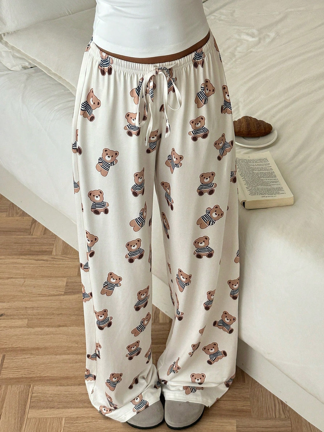 Pantaloni SHEIN, alb