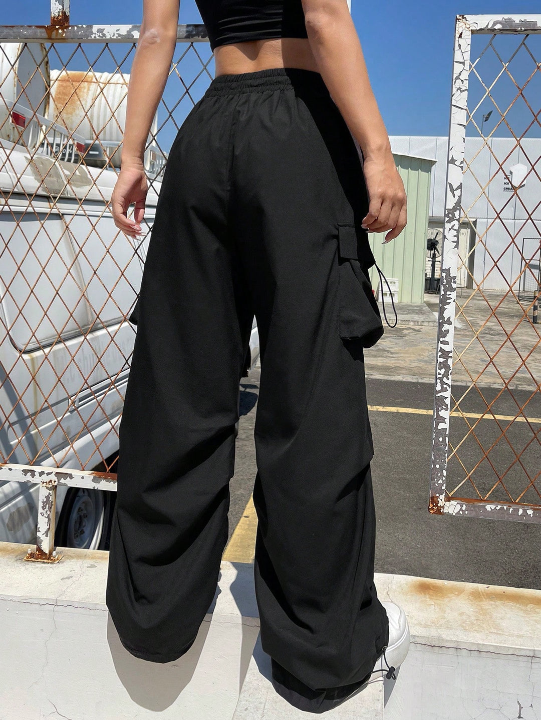 Pantaloni SHEIN, negru