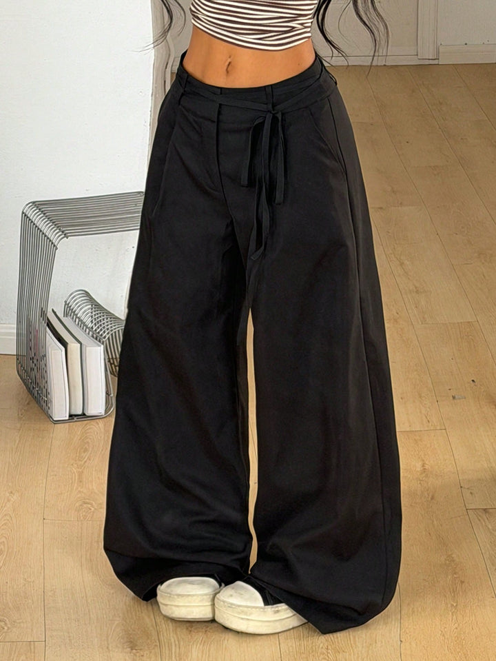 Pantaloni SHEIN, negru