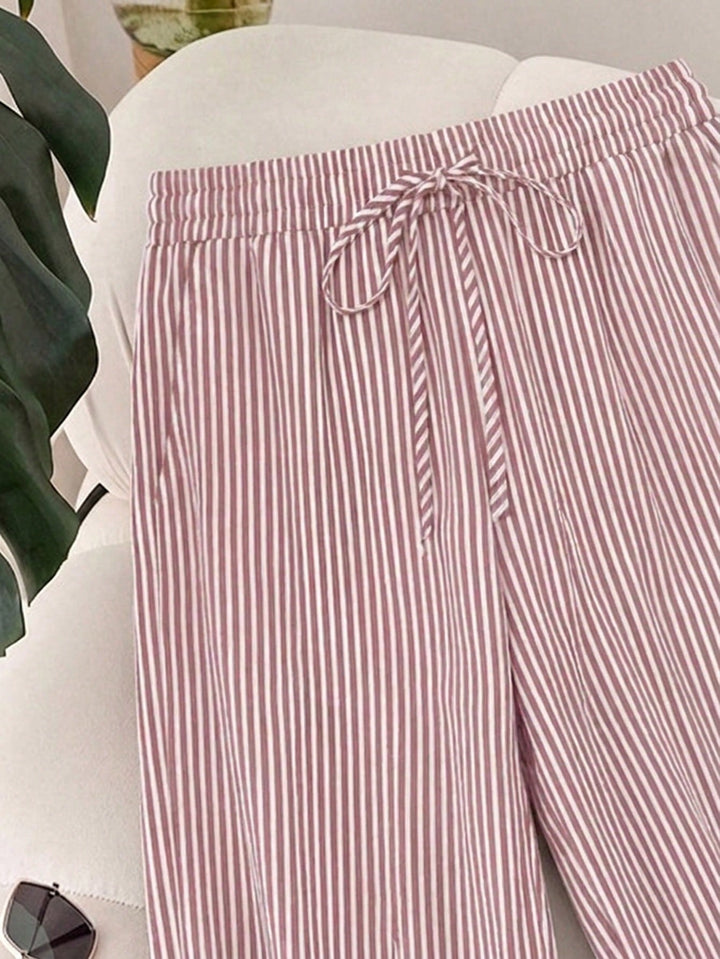 Pantaloni SHEIN, roz