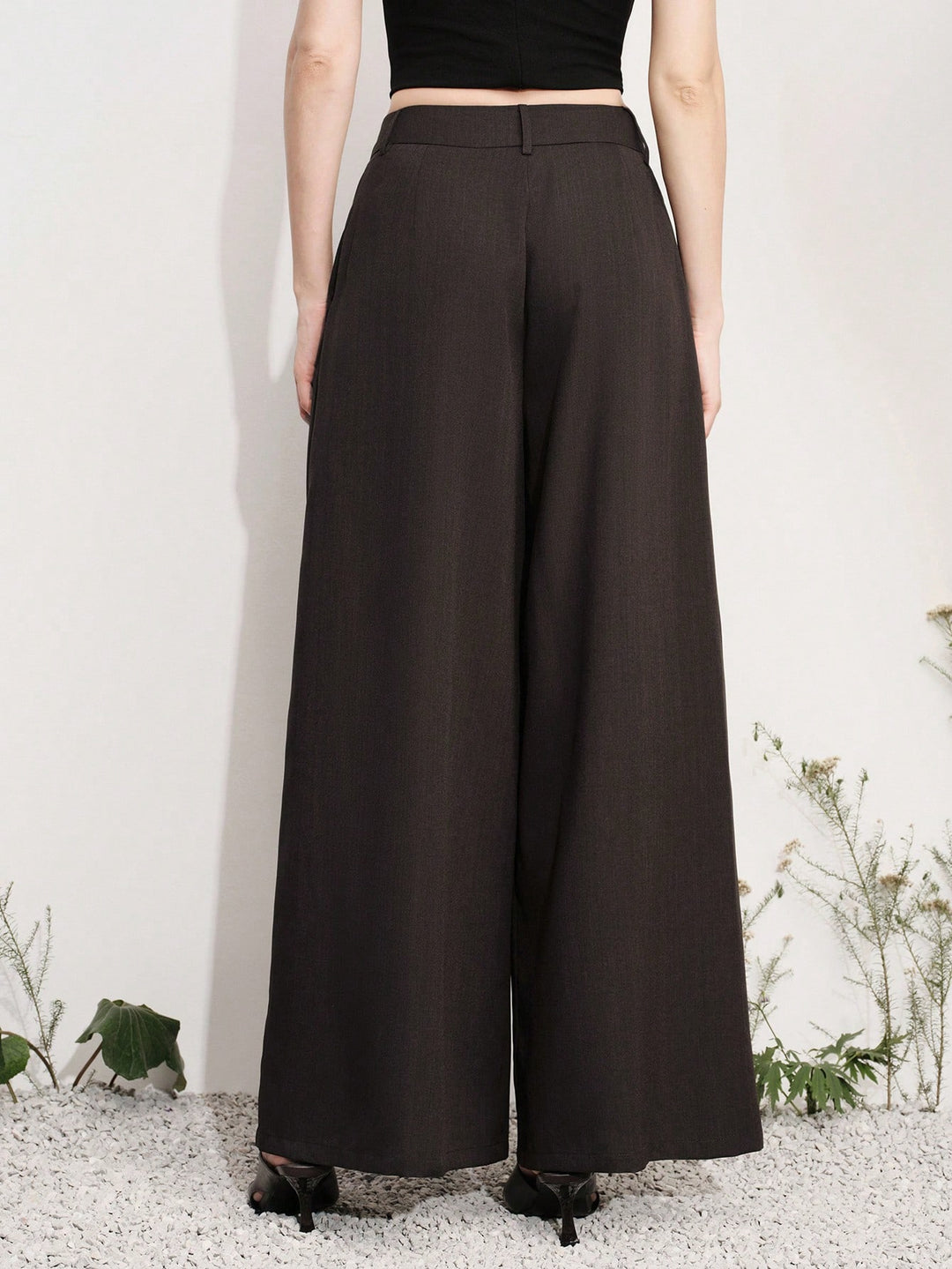 Pantaloni SHEIN, maro
