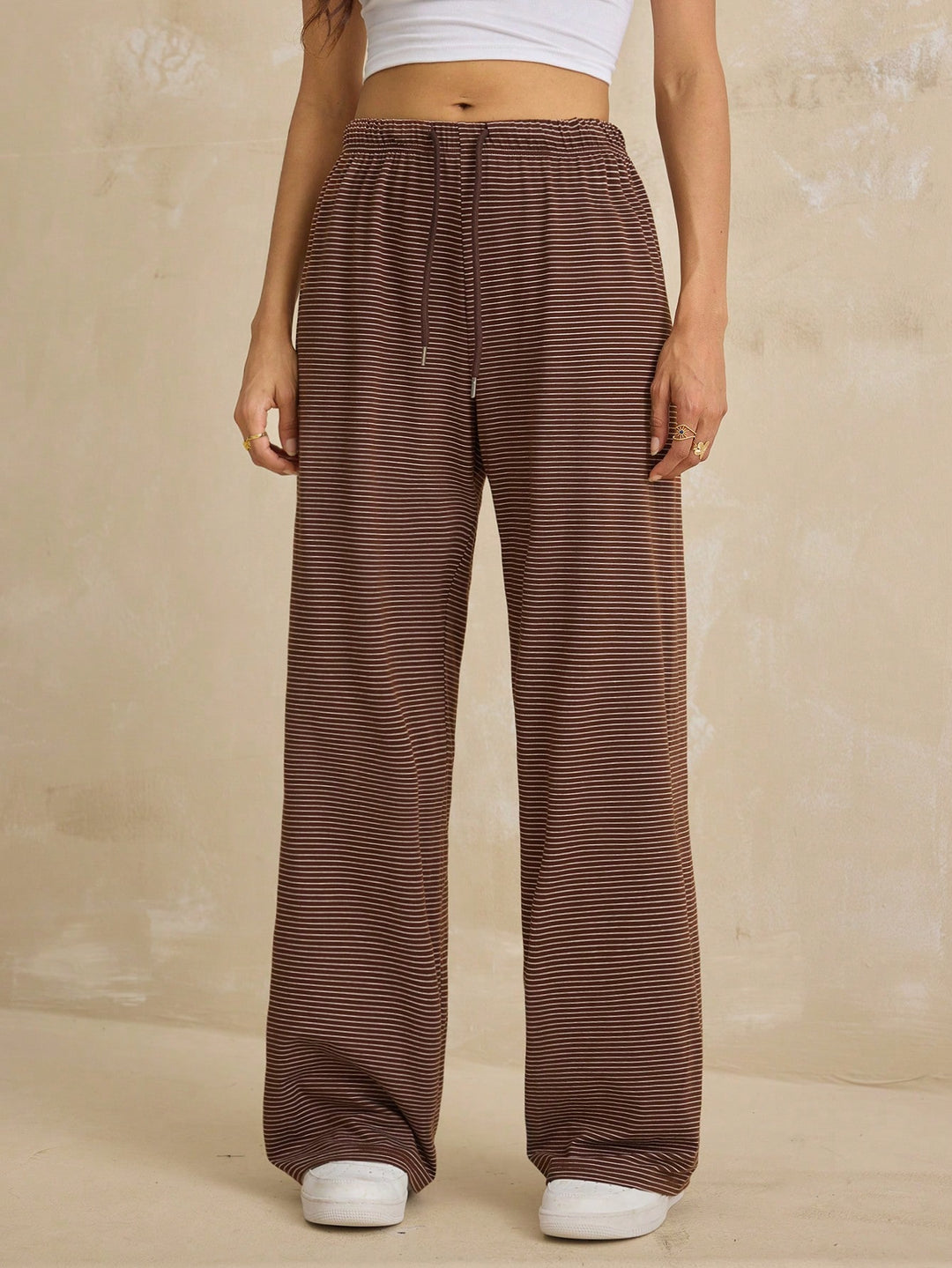 Pantaloni SHEIN, maro