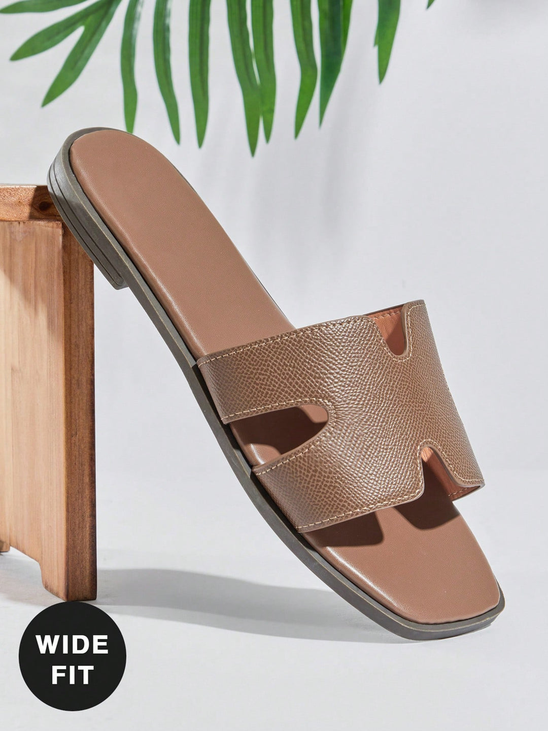Sandale SHEIN, kaki