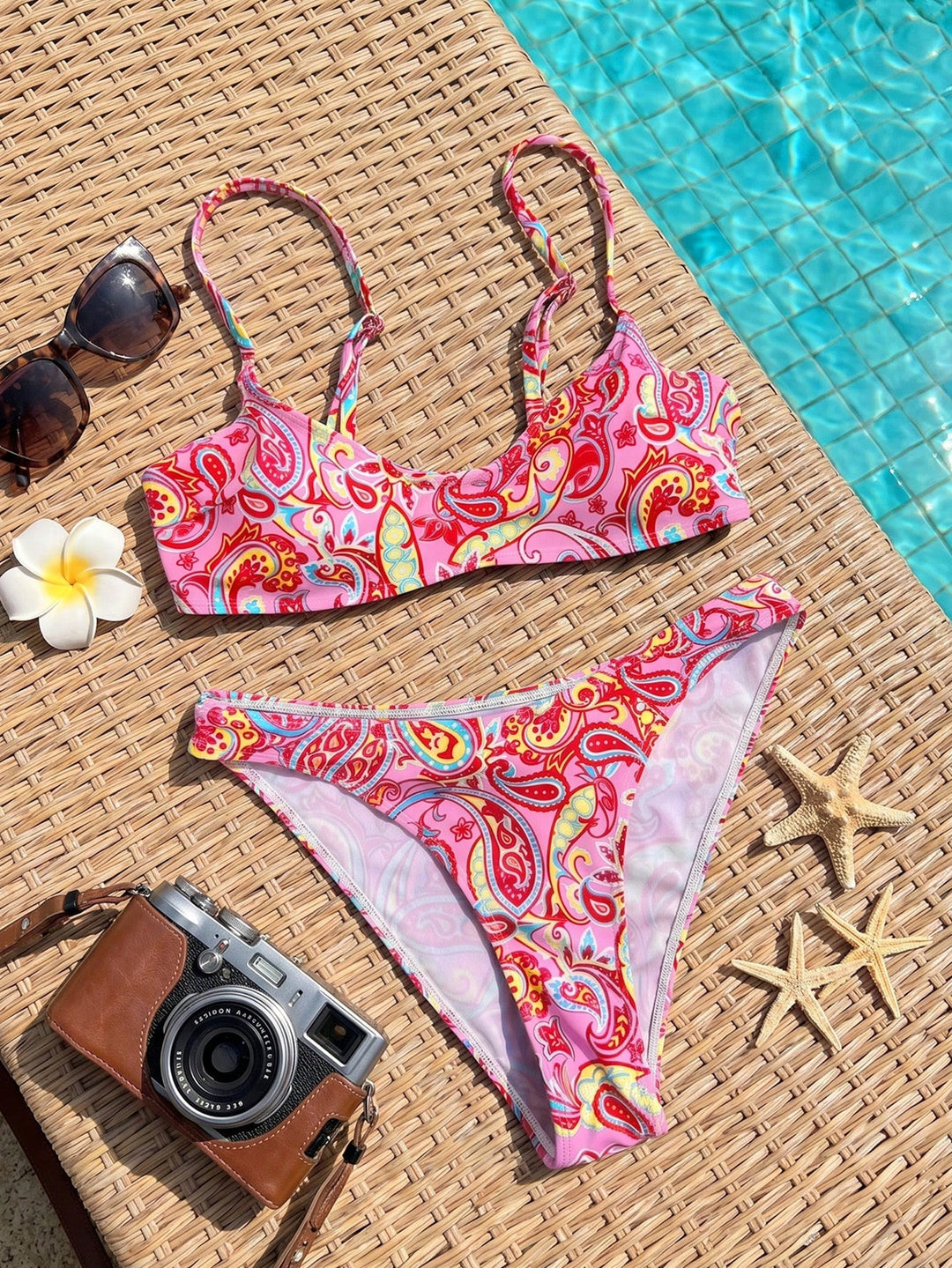 Set bikini SHEIN, mix culori