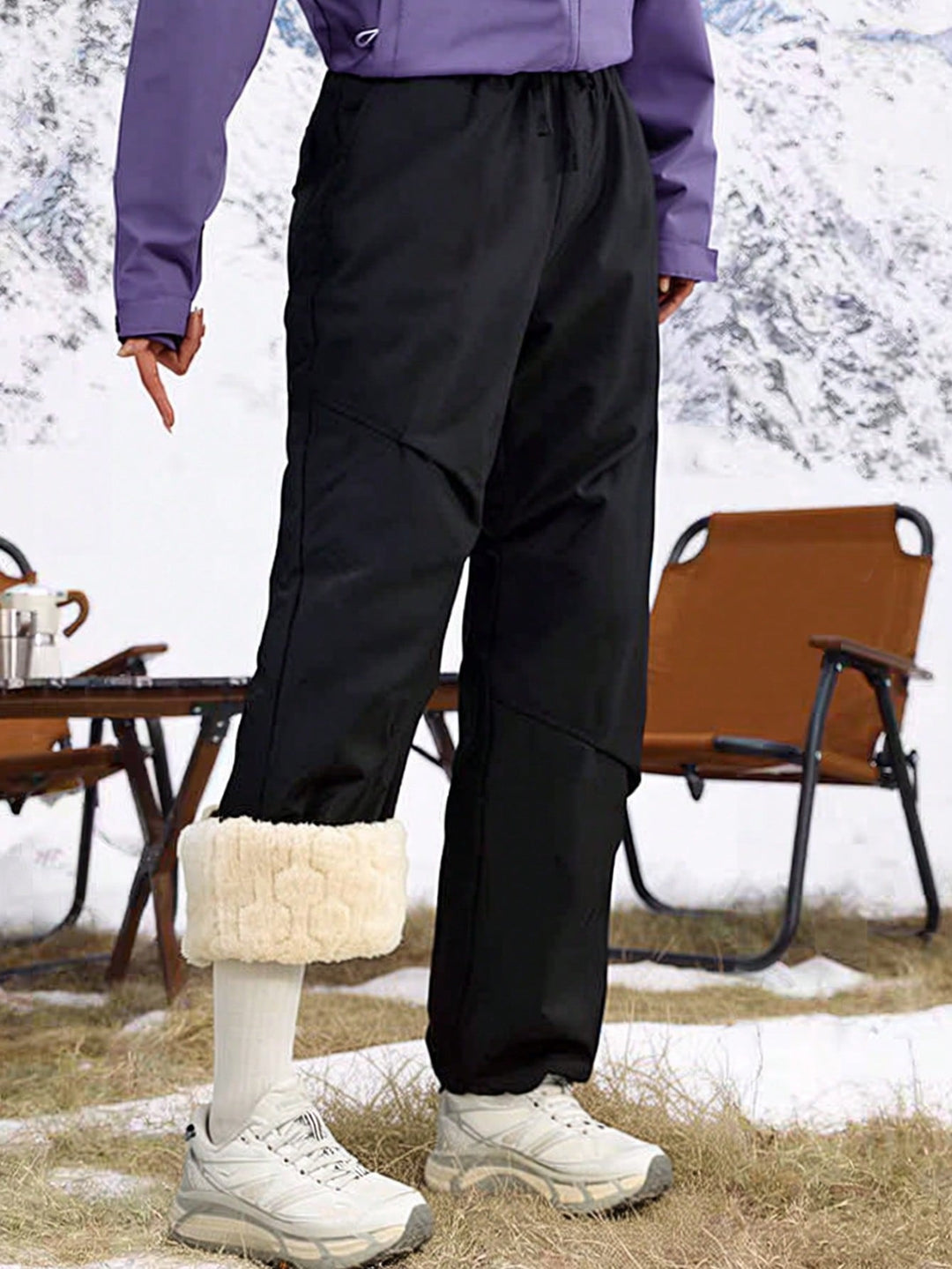 Pantaloni SHEIN, negru