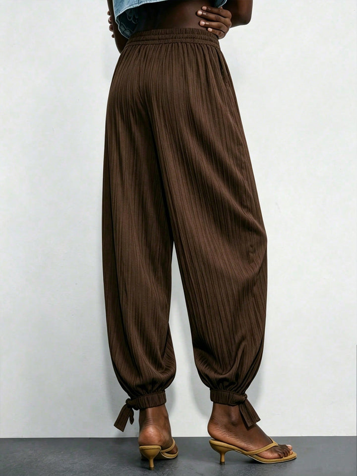 Pantaloni SHEIN, maro
