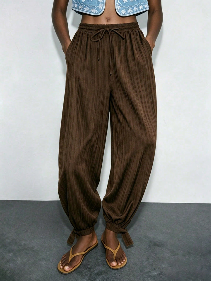 Pantaloni SHEIN, maro