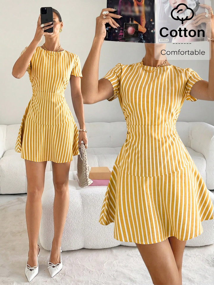 Rochie scurtă SHEIN, galben