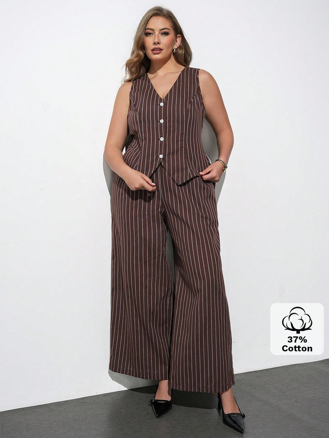 Costum SHEIN, maro
