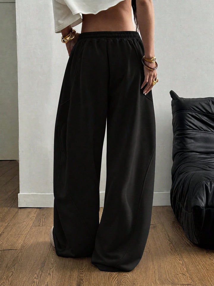 Pantaloni SHEIN, negru