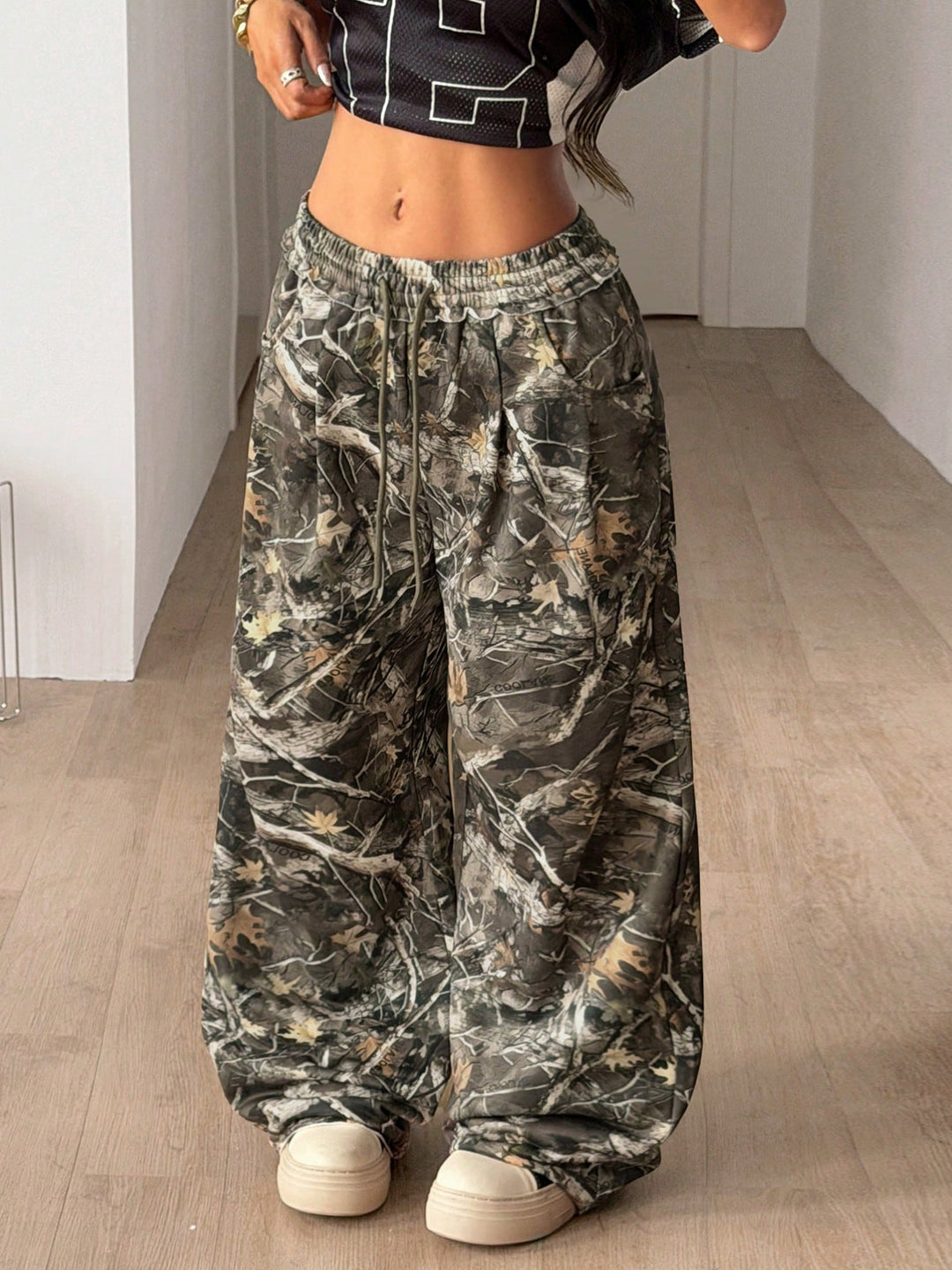 Pantaloni SHEIN, kaki